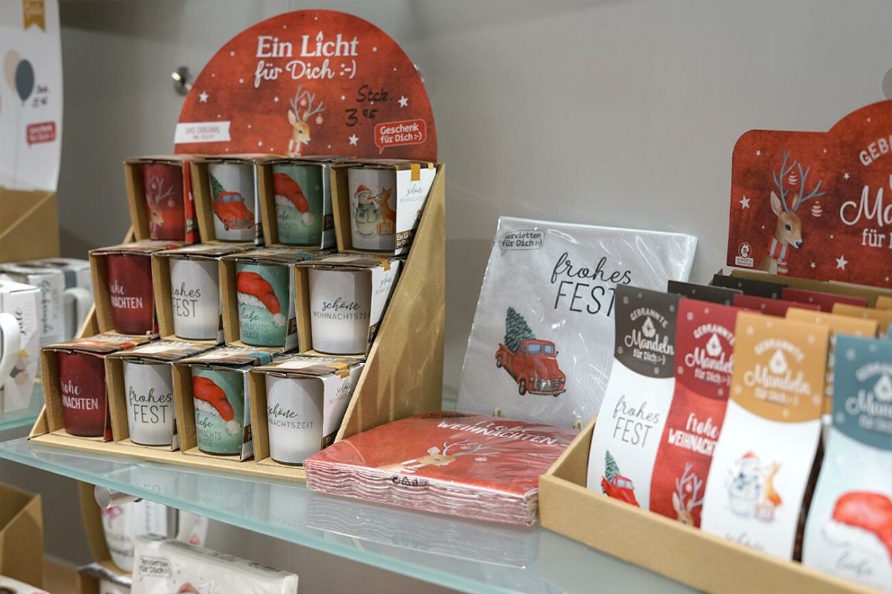 Auswahl an weihnachtlichen Produkten